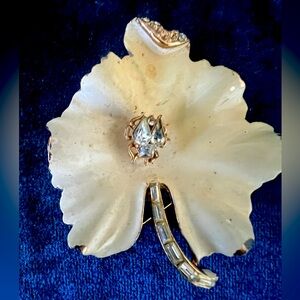 Vintage Enamel and rhinestone leaf brooch